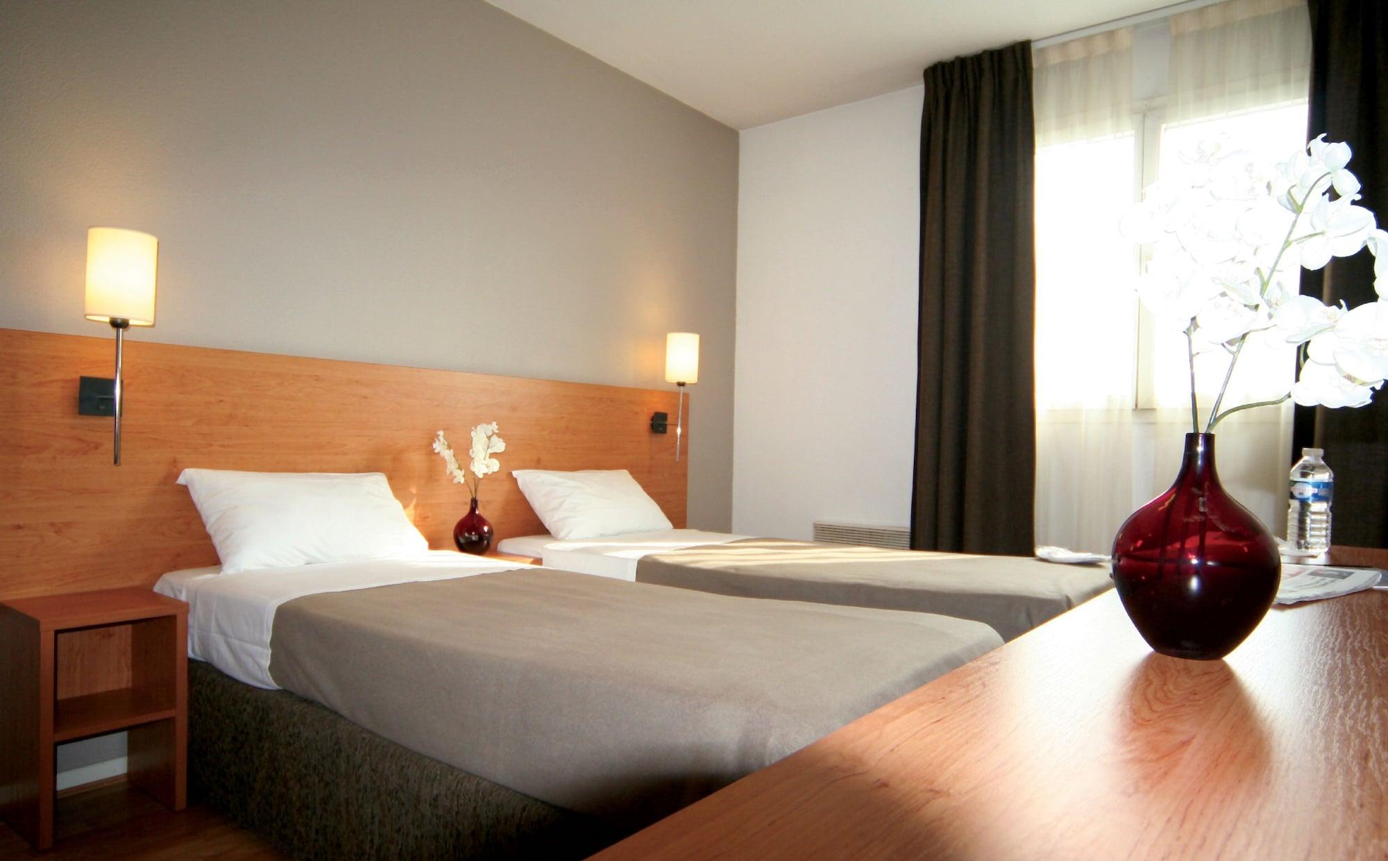 Sejours & Affaires Orleans Jeanne D'Arc Aparthotel Bagian luar foto