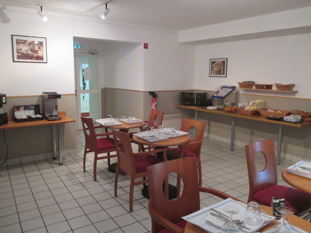 Sejours & Affaires Orleans Jeanne D'Arc Aparthotel Bagian luar foto
