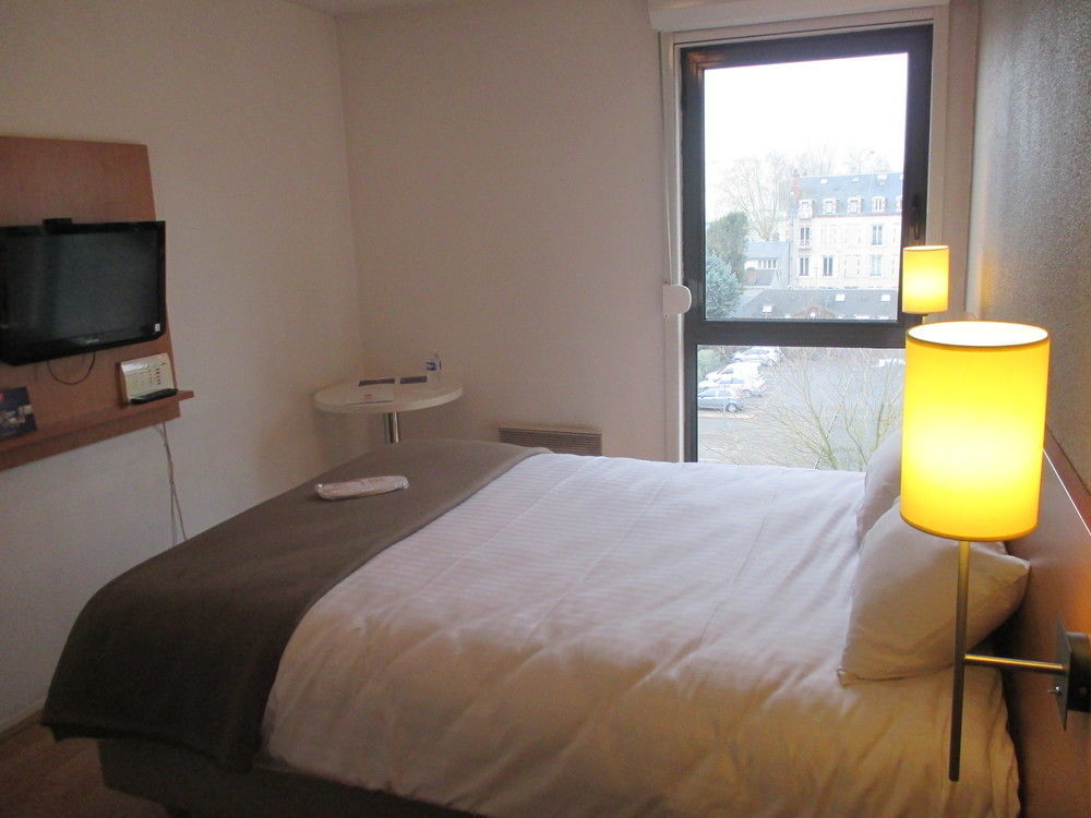 Sejours & Affaires Orleans Jeanne D'Arc Aparthotel Bagian luar foto