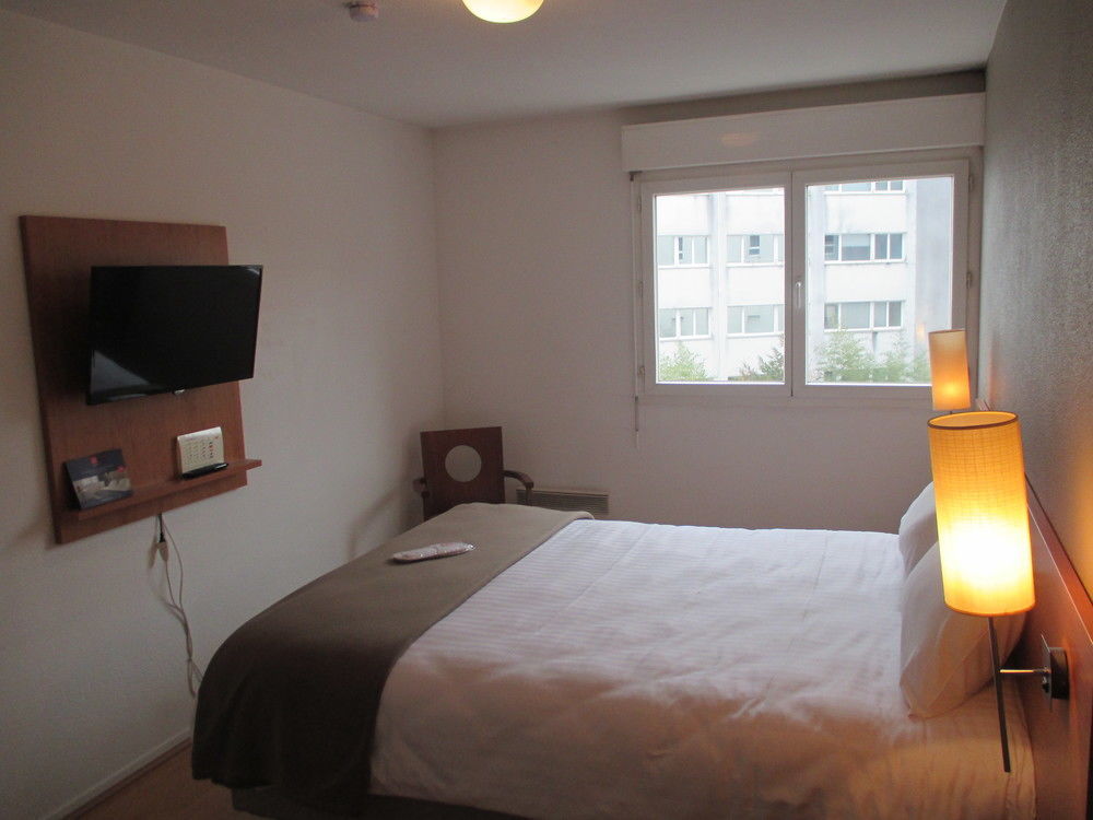 Sejours & Affaires Orleans Jeanne D'Arc Aparthotel Bagian luar foto