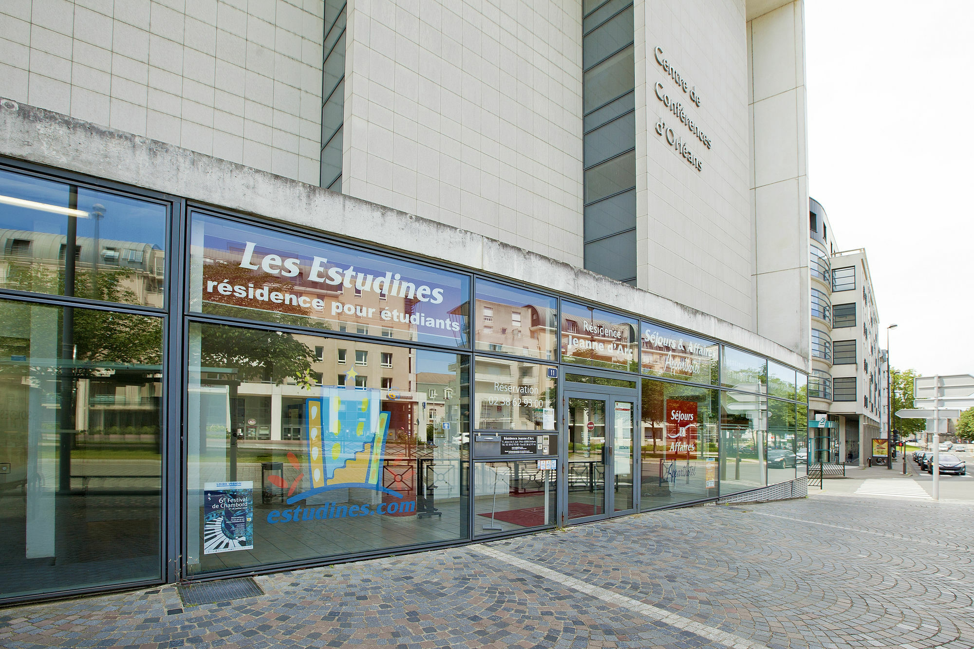 Sejours & Affaires Orleans Jeanne D'Arc Aparthotel Bagian luar foto